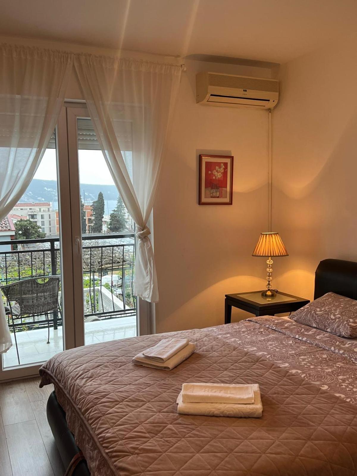 Apartments Lena Herceg Novi Exterior photo