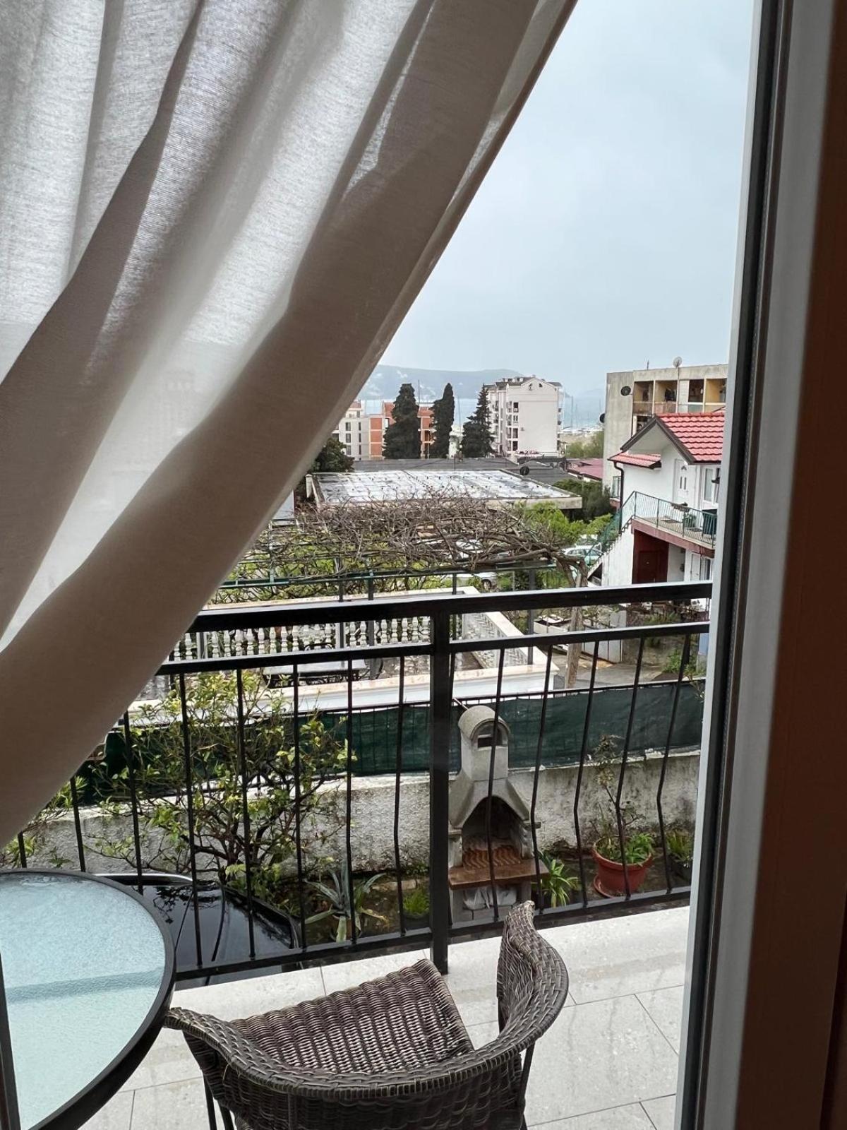 Apartments Lena Herceg Novi Exterior photo